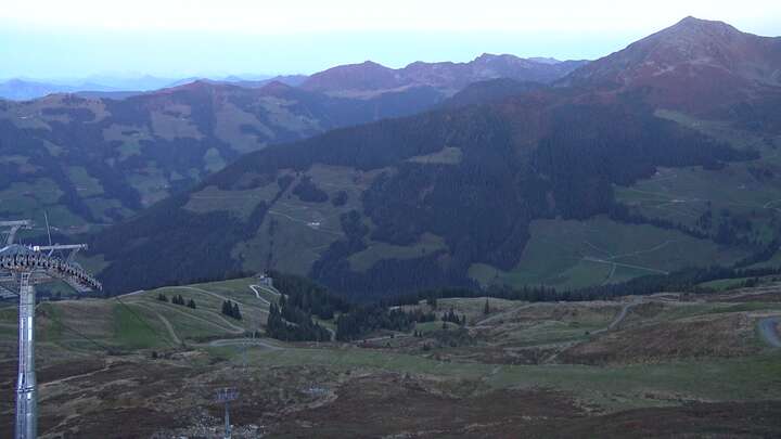 Alpbach Upper Station Hornbahn 2000 snow cam captured at 28 September 2026 at 7:18 pm GMT+2