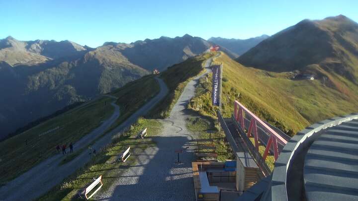Bad Gastein Stubnerkogel Upper Station South Side snow cam captured at 15 September 2026 at 6:20 pm GMT+2