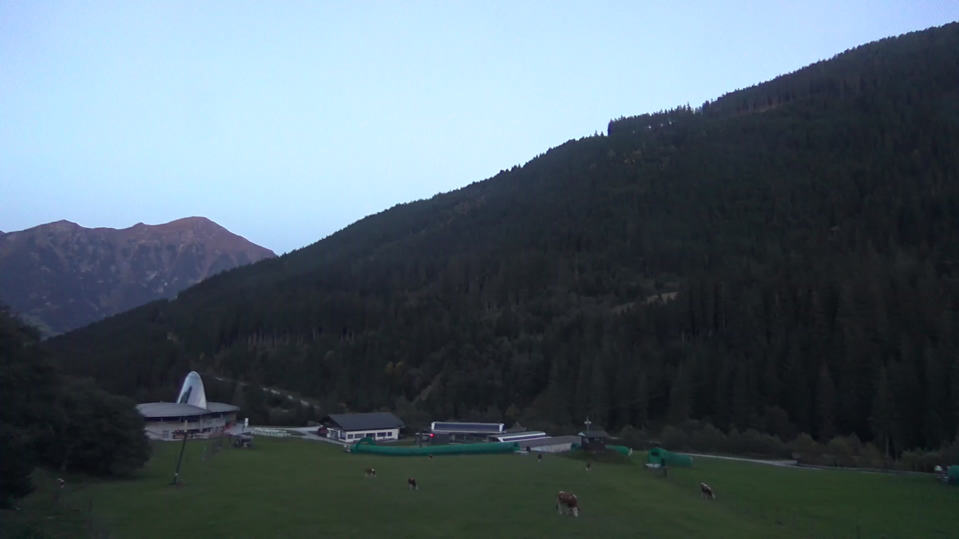 Bad Hofgastein Skizentrum Angertal snow cam captured at 3 October 2026 at 7:13 pm GMT+2