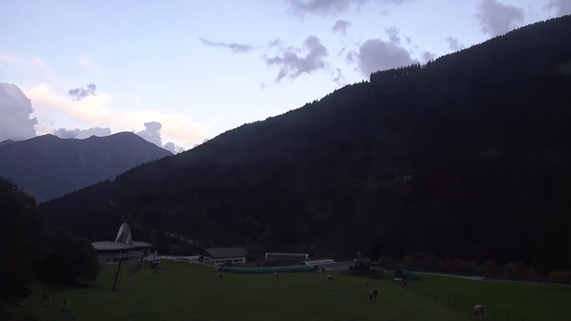 Bad Hofgastein Skizentrum Angertal snow cam captured at 5 October 2026 at 6:44 pm GMT+2