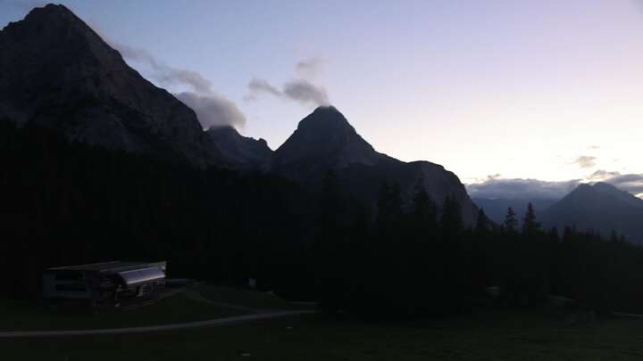 Ehrwald Ehrwalder Alm snow cam captured at 14 September 2026 at 7:58 pm GMT+2