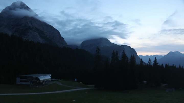 Ehrwald Ehrwalder Alm snow cam captured at 17 September 2026 at 10:04 pm GMT+2