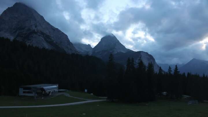 Ehrwald Ehrwalder Alm snow cam captured at 18 September 2026 at 7:56 pm GMT+2