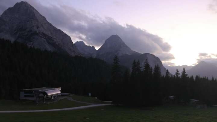 Ehrwald Ehrwalder Alm snow cam captured at 22 September 2026 at 7:52 pm GMT+2