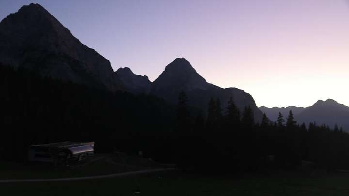 Ehrwald Ehrwalder Alm snow cam captured at 25 September 2026 at 7:50 pm GMT+2