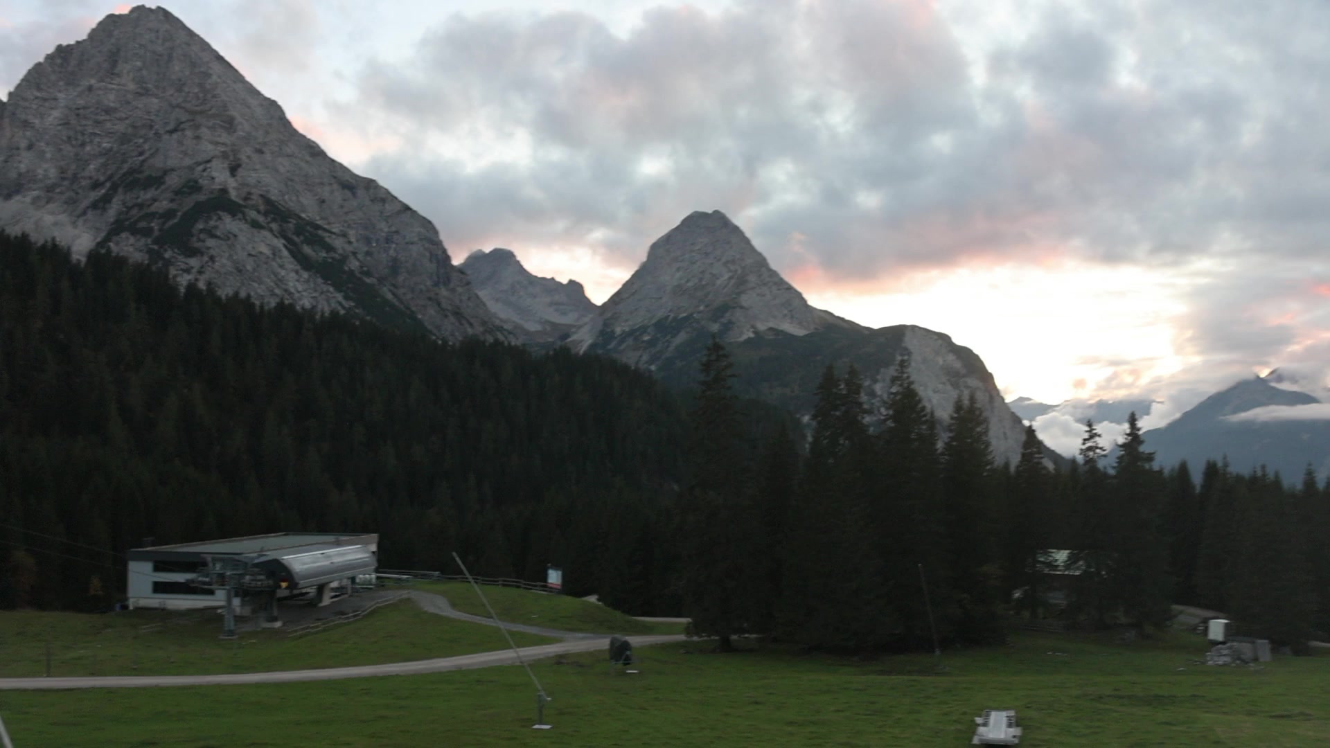 Ehrwald Ehrwalder Alm snow cam captured at 5 October 2026 at 7:07 pm GMT+2