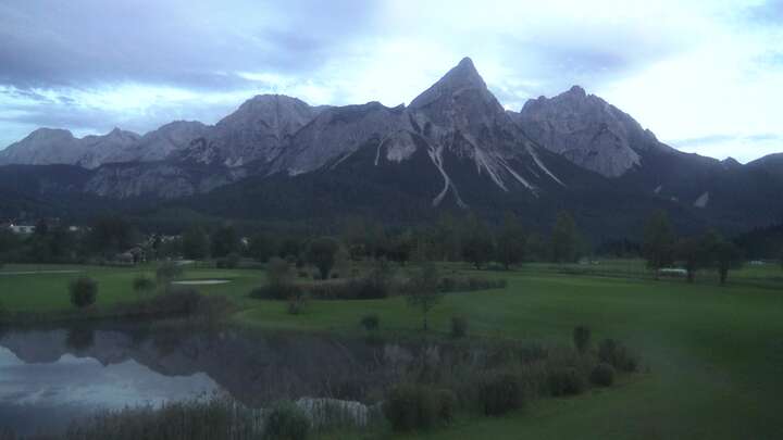 Ehrwald Tiroler Zugspitze Golf-Anlage snow cam captured at 20 September 2026 at 7:45 pm GMT+2