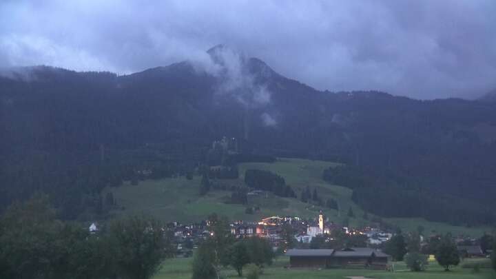 Ehrwald Tiroler Zugspitze Golf-Anlage snow cam captured at 24 September 2026 at 7:34 pm GMT+2