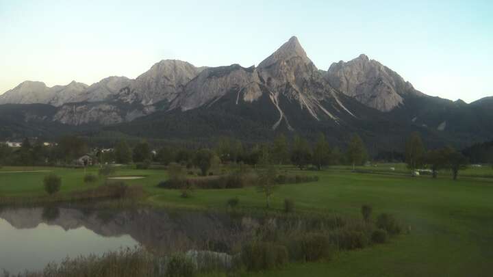 Ehrwald Tiroler Zugspitze Golf-Anlage snow cam captured at 26 September 2026 at 7:17 pm GMT+2