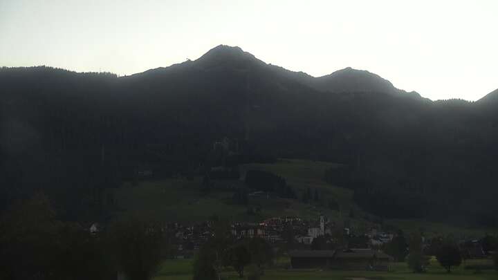 Ehrwald Tiroler Zugspitze Golf-Anlage snow cam captured at 27 September 2026 at 7:17 pm GMT+2