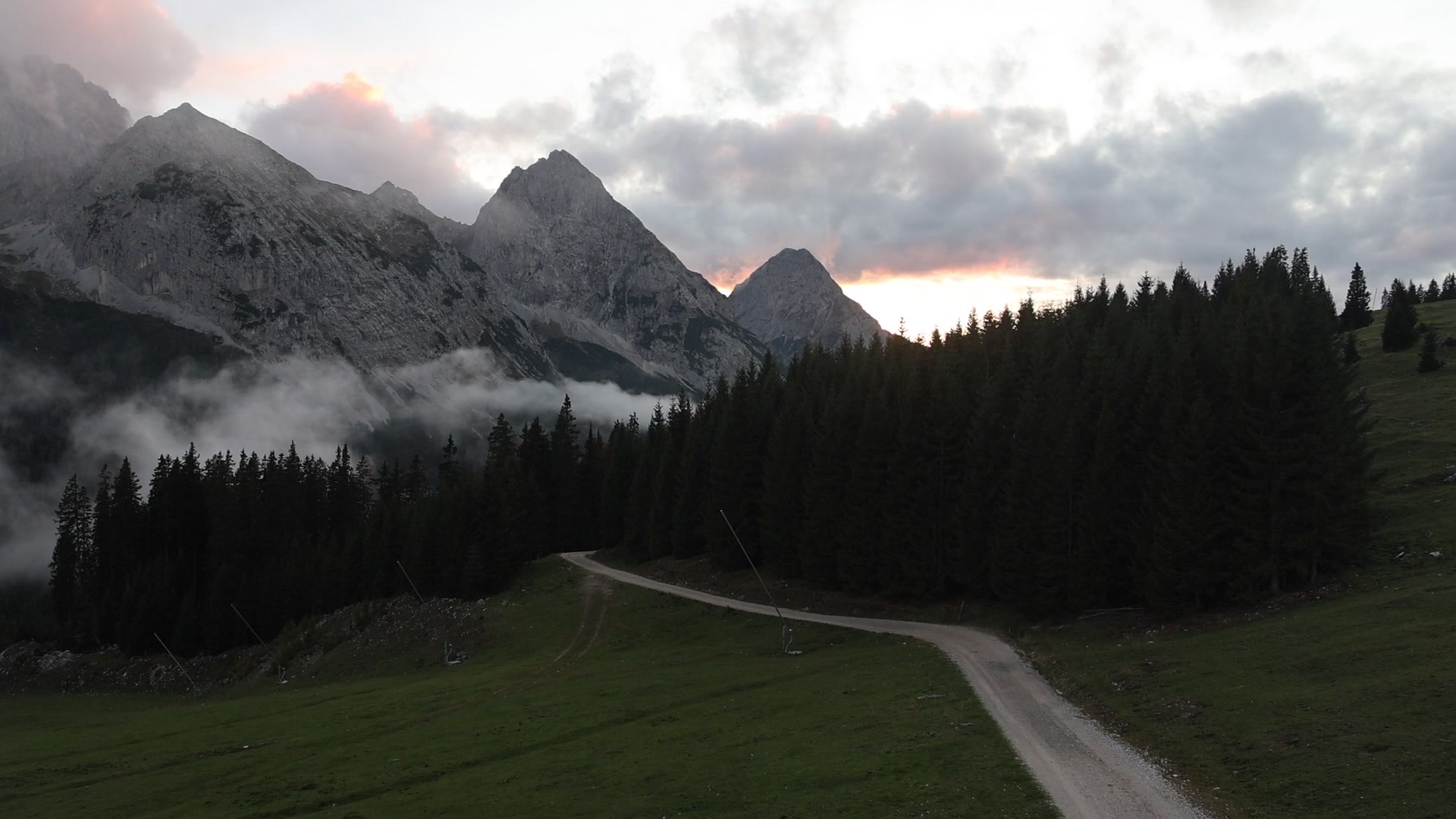 Ehrwald Feldernalm snow cam captured at 5 October 2026 at 7:07 pm GMT+2