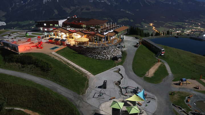Ellmau Upper Station Hartkaiserbahn snow cam captured at 27 September 2026 at 11:33 pm GMT+2