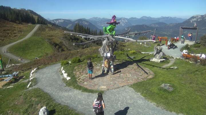 Ellmau Ellmau Hartkaiser II snow cam captured at 29 September 2026 at 12:29 pm GMT+2