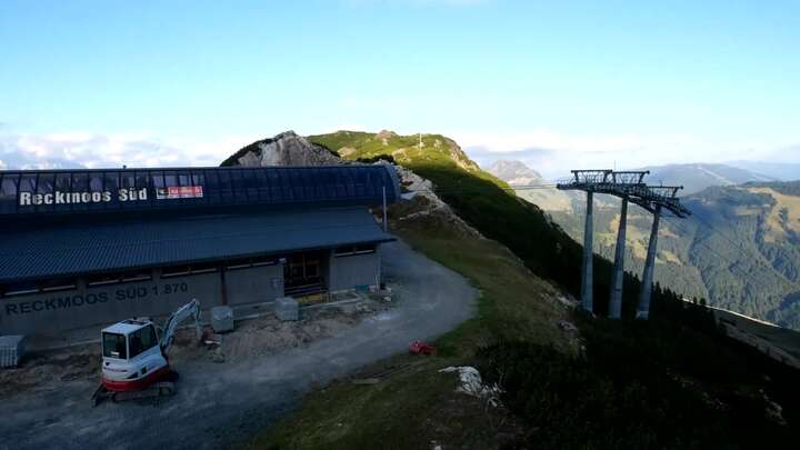 Fieberbrunn Reckmoos snow cam captured at 22 September 2026 at 6:15 pm GMT+2