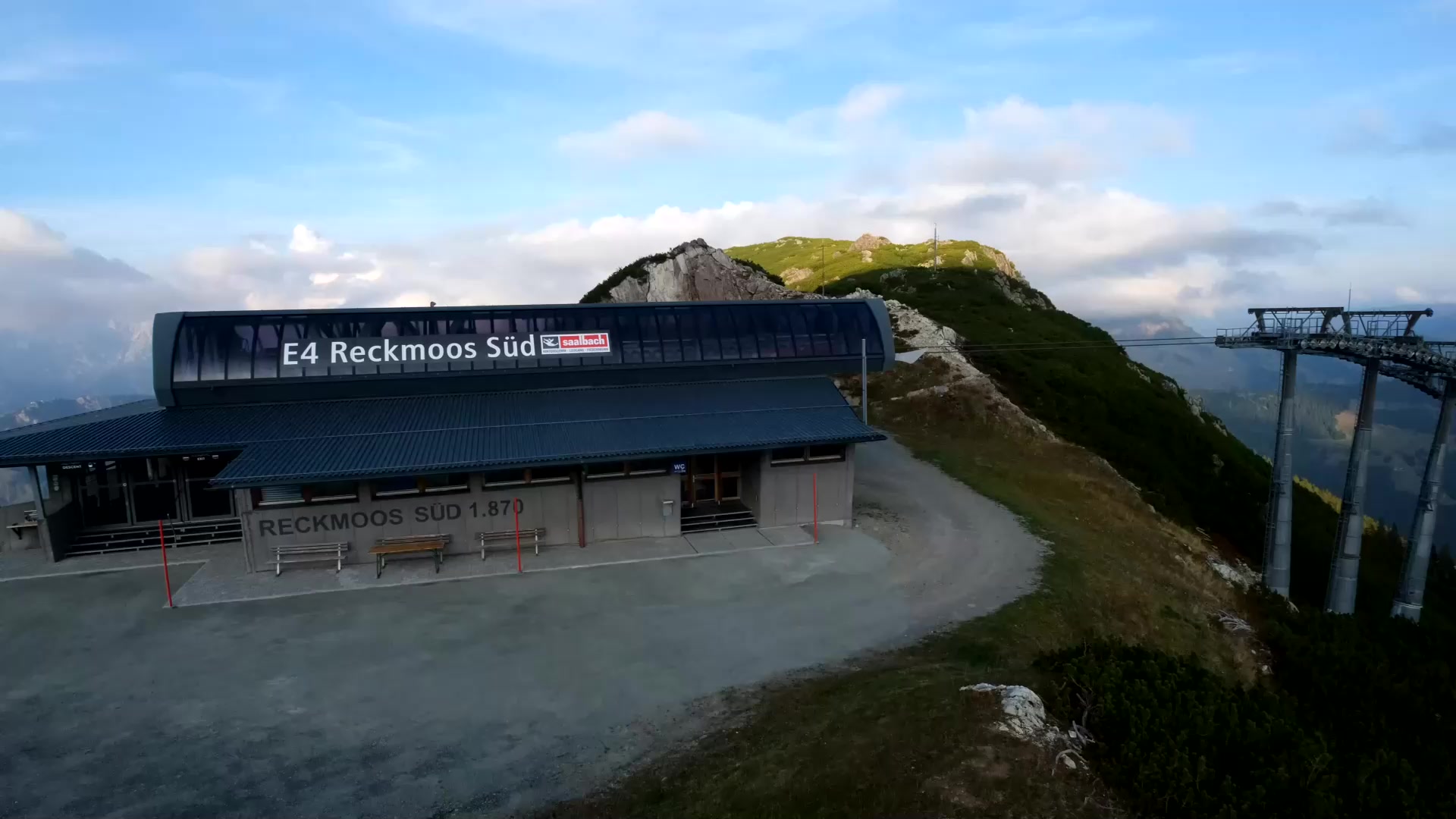 Fieberbrunn Reckmoos snow cam captured at 4 October 2026 at 6:00 pm GMT+2