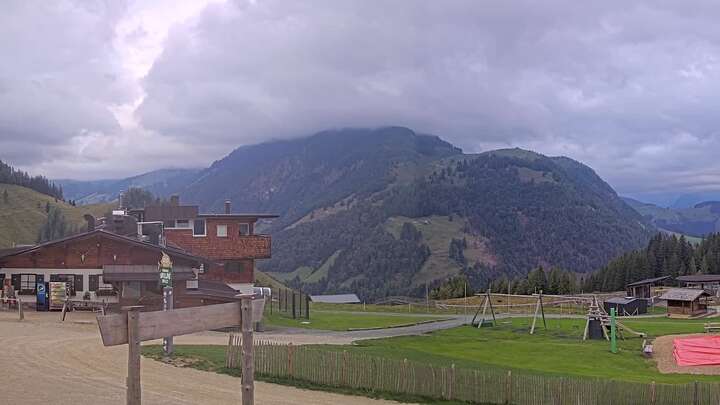 Fieberbrunn Mid Station Streuböden snow cam captured at 16 September 2026 at 6:36 pm GMT+2