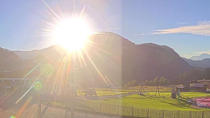 Fieberbrunn Mid Station Streuböden snow cam captured at 25 September 2026 at 6:14 pm GMT+2
