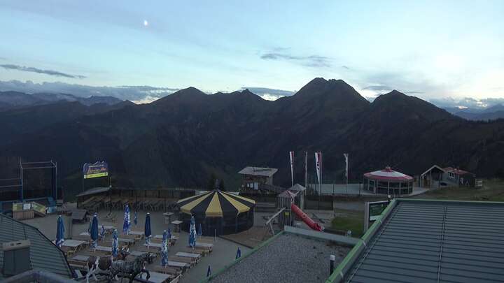 Großarl Kreuzkogel snow cam captured at 19 September 2026 at 7:26 pm GMT+2