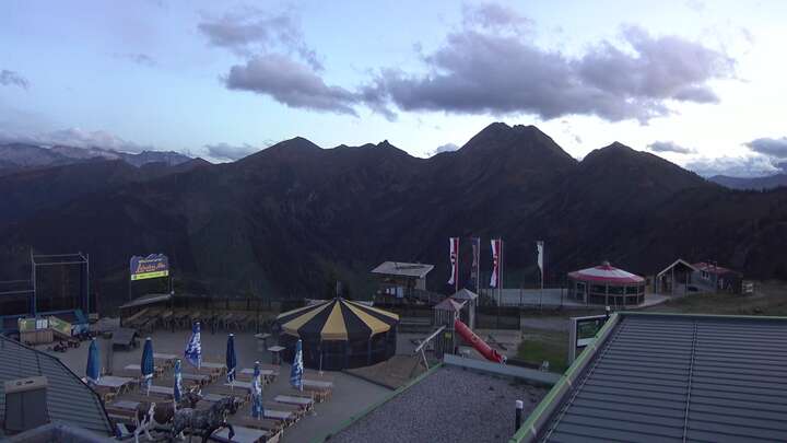 Großarl Kreuzkogel snow cam captured at 21 September 2026 at 7:21 pm GMT+2