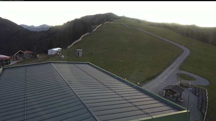 Großarl Kreuzkogel snow cam captured at 23 September 2026 at 7:25 pm GMT+2