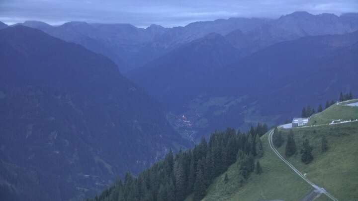 Großarl Upper Station 6er Sesselbahn Harbach snow cam captured at 13 September 2026 at 7:43 pm GMT+2