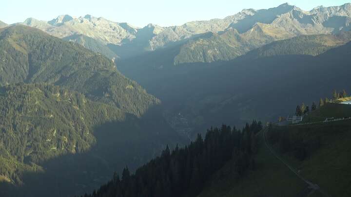 Großarl Upper Station 6er Sesselbahn Harbach snow cam captured at 15 September 2026 at 6:24 pm GMT+2