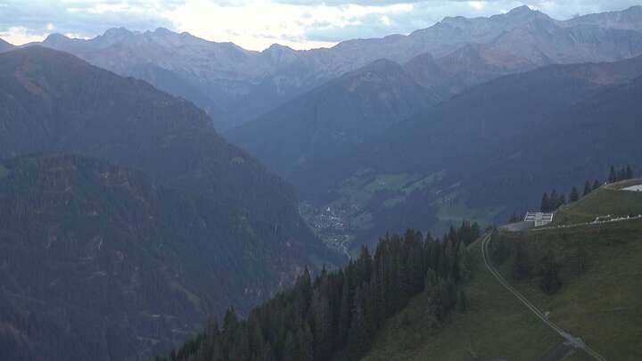 Großarl Upper Station 6er Sesselbahn Harbach snow cam captured at 19 September 2026 at 7:10 pm GMT+2