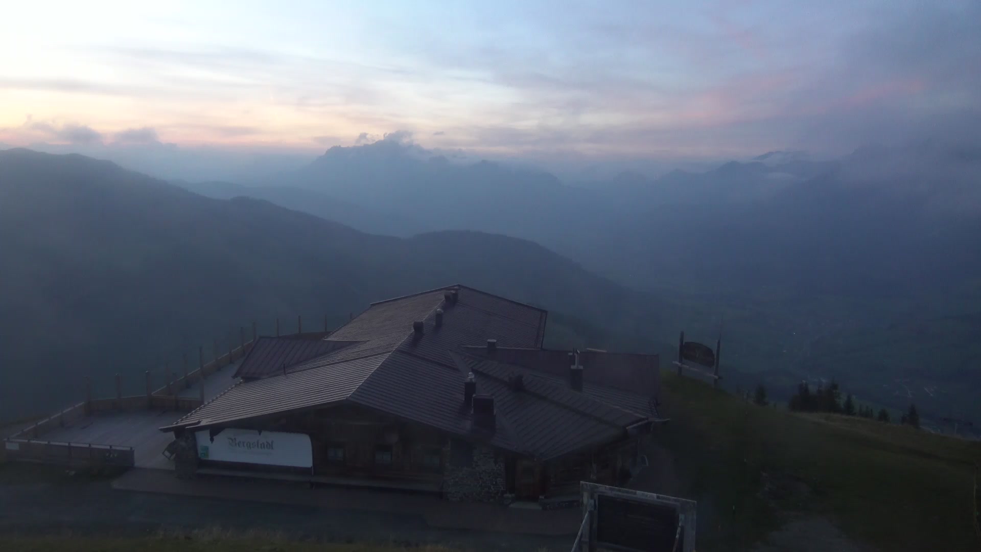 Maria Alm Aberg-Upper Station snow cam captured at 4 October 2026 at 6:59 pm GMT+2