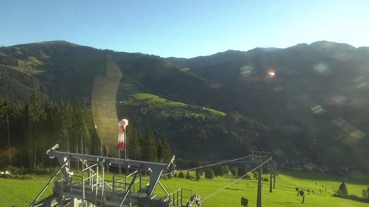Maria Alm Natrun Upper Station snow cam captured at 15 September 2026 at 6:25 pm GMT+2