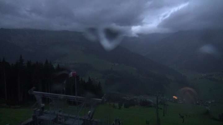 Maria Alm Natrun Upper Station snow cam captured at 16 September 2026 at 7:42 pm GMT+2