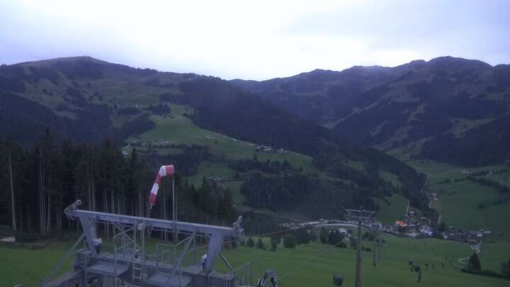 Maria Alm Natrun Upper Station snow cam captured at 20 September 2026 at 7:32 pm GMT+2
