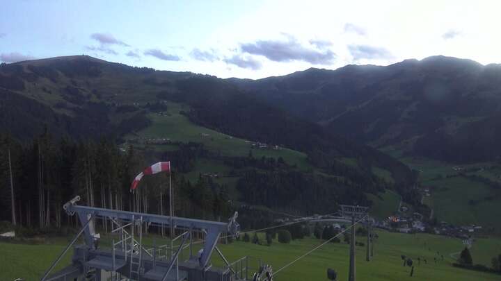 Maria Alm Natrun Upper Station snow cam captured at 21 September 2026 at 7:32 pm GMT+2