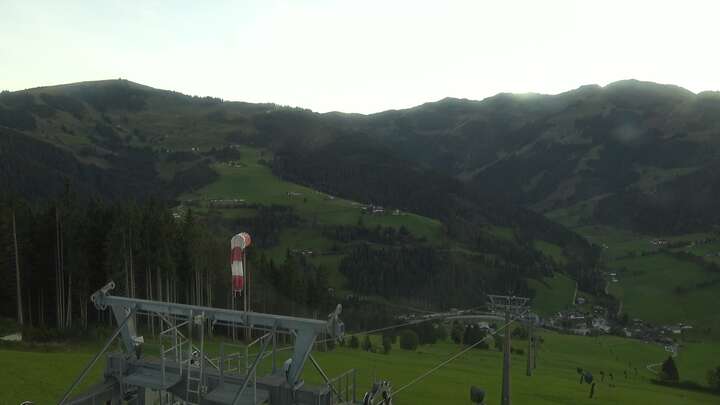 Maria Alm Natrun Upper Station snow cam captured at 27 September 2026 at 6:51 pm GMT+2