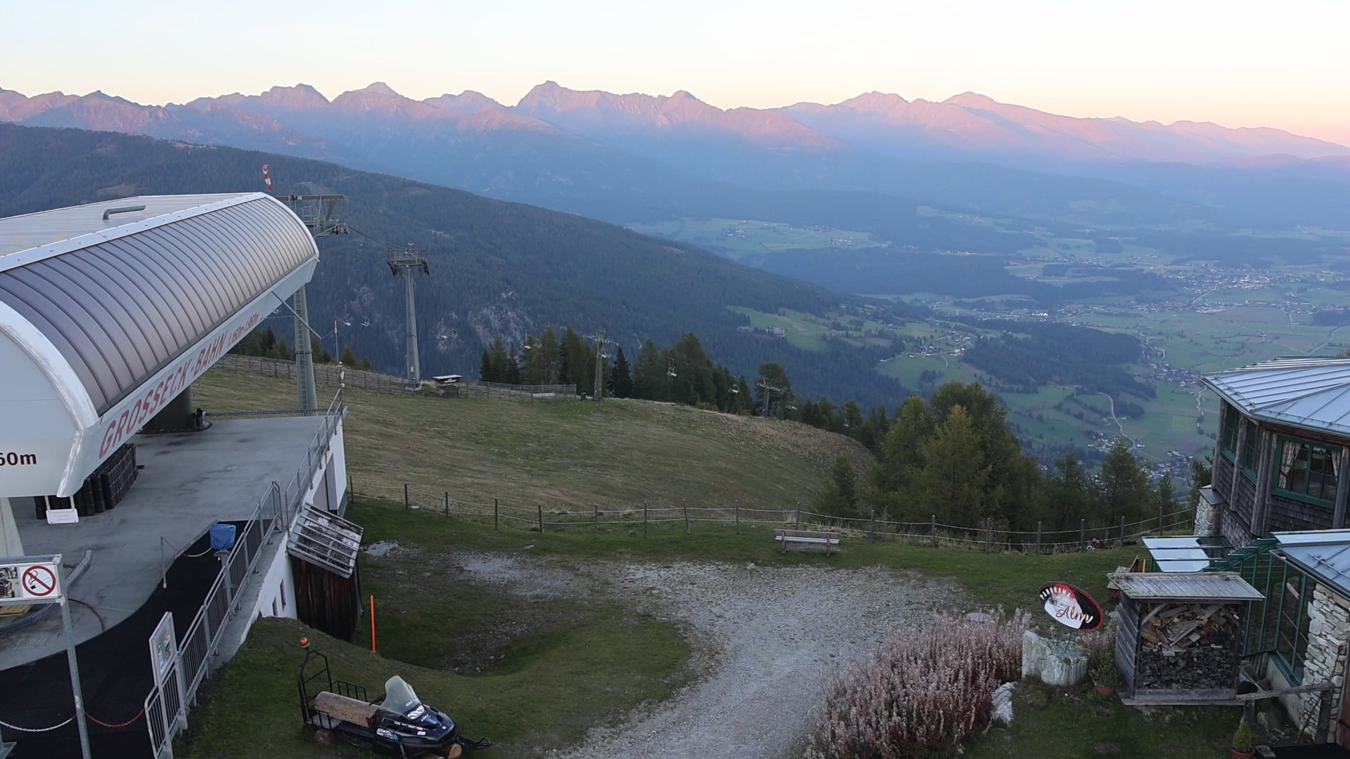 Mauterndorf Grosseck Sender Upper Station snow cam captured at 3 October 2026 at 6:36 pm GMT+2