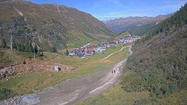 Obergurgl Gaisberg snow cam captured at 13 September 2026 at 10:27 pm GMT+2