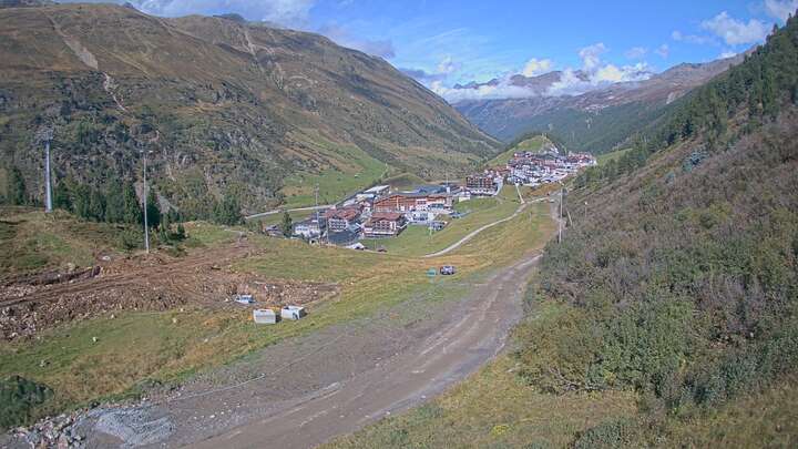Obergurgl Gaisberg snow cam captured at 17 September 2026 at 10:24 pm GMT+2