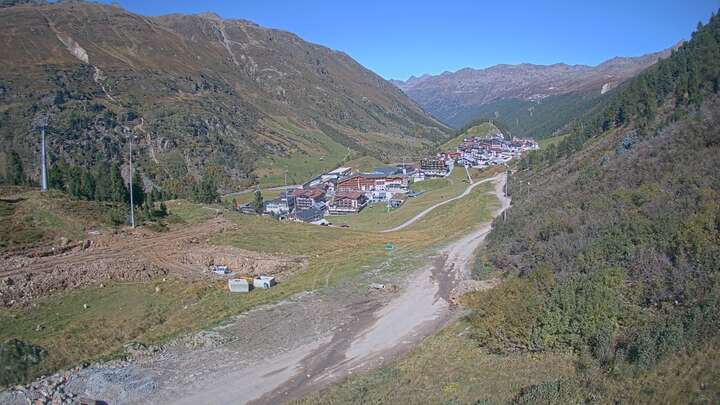 Obergurgl Gaisberg snow cam captured at 22 September 2026 at 10:23 pm GMT+2