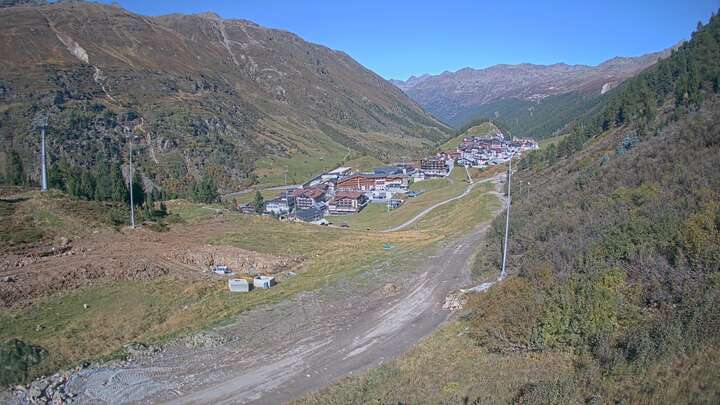 Obergurgl Gaisberg snow cam captured at 25 September 2026 at 10:25 pm GMT+2