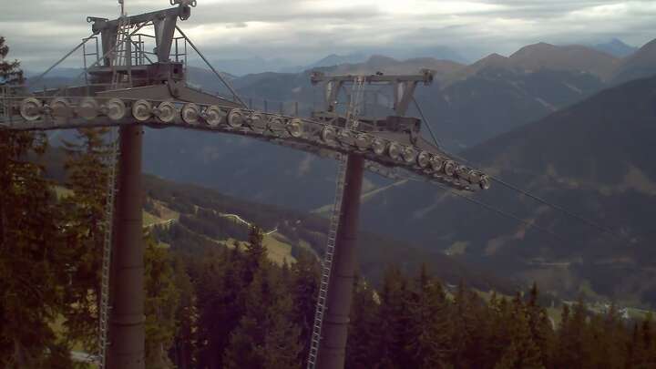 Saalbach Kohlmaiskopf snow cam captured at 13 September 2026 at 8:03 pm GMT+2