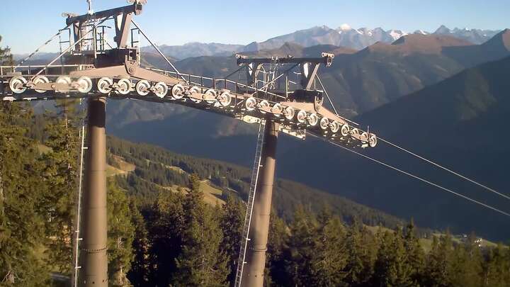 Saalbach Kohlmaiskopf snow cam captured at 15 September 2026 at 6:09 pm GMT+2