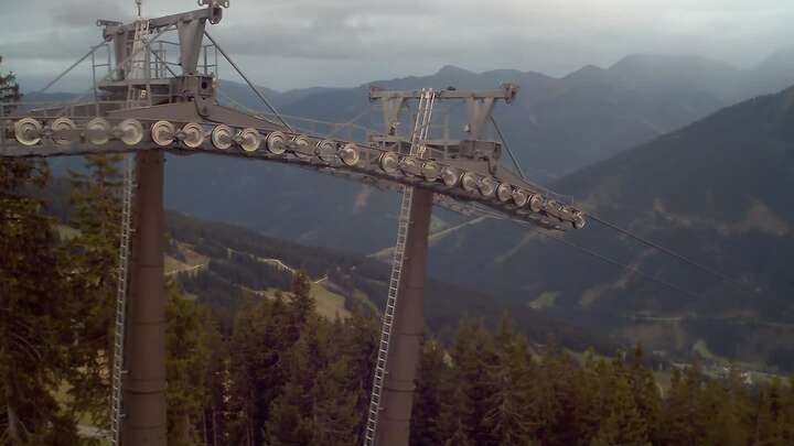 Saalbach Kohlmaiskopf snow cam captured at 18 September 2026 at 7:48 pm GMT+2