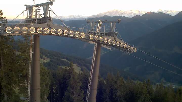 Saalbach Kohlmaiskopf snow cam captured at 25 September 2026 at 7:14 pm GMT+2