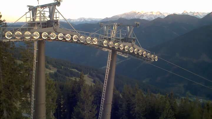 Saalbach Kohlmaiskopf snow cam captured at 26 September 2026 at 7:13 pm GMT+2