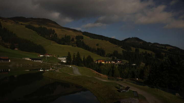 Saalbach Hochalm Mid Station snow cam captured at 22 September 2026 at 11:46 pm GMT+2