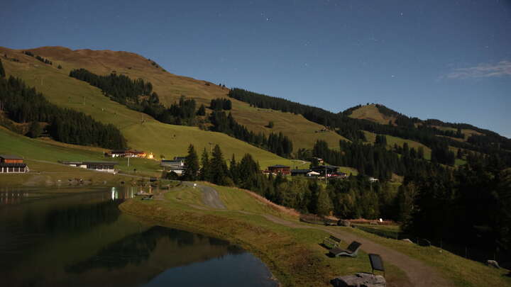 Saalbach Hochalm Mid Station snow cam captured at 25 September 2026 at 11:30 pm GMT+2