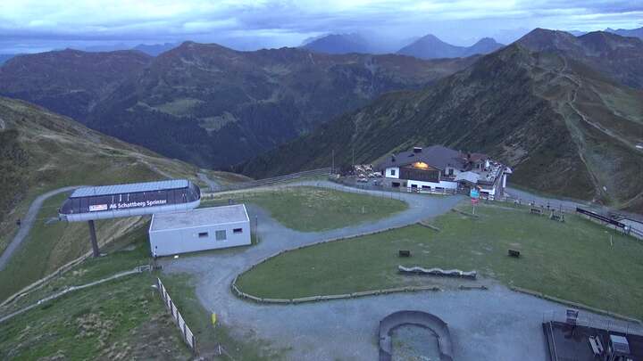 Saalbach Schattberg-West snow cam captured at 13 September 2026 at 7:31 pm GMT+2
