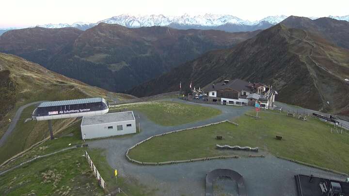 Saalbach Schattberg-West snow cam captured at 25 September 2026 at 7:14 pm GMT+2