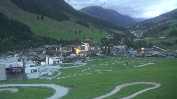 Saalbach Kohlmais Tal snow cam captured at 16 September 2026 at 7:31 pm GMT+2