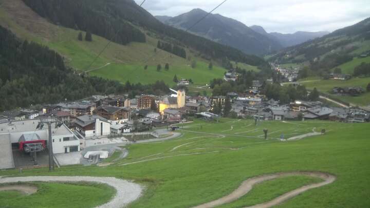 Saalbach Kohlmais Tal snow cam captured at 18 September 2026 at 7:31 pm GMT+2