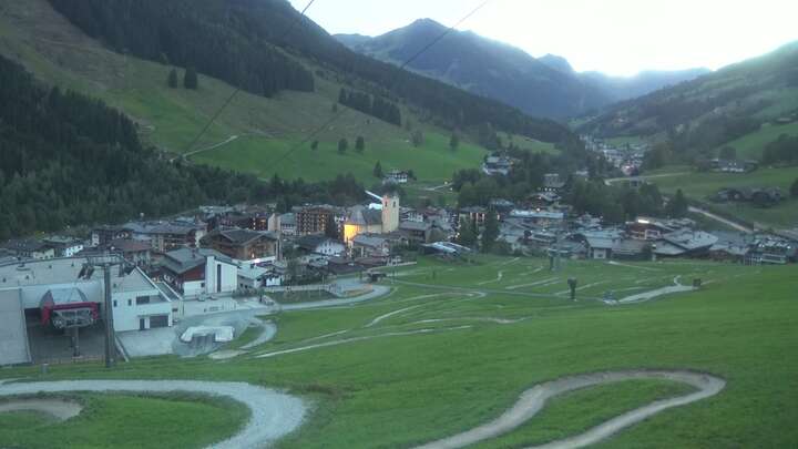 Saalbach Kohlmais Tal snow cam captured at 20 September 2026 at 7:23 pm GMT+2